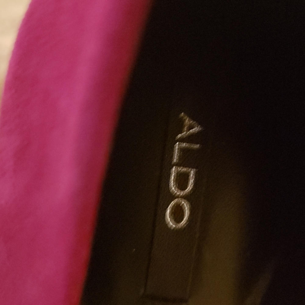 Shoes - Picture 3 of 4